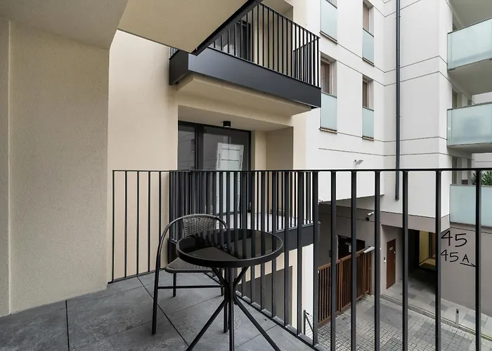 Apartment Cosy In By Renters Poznan